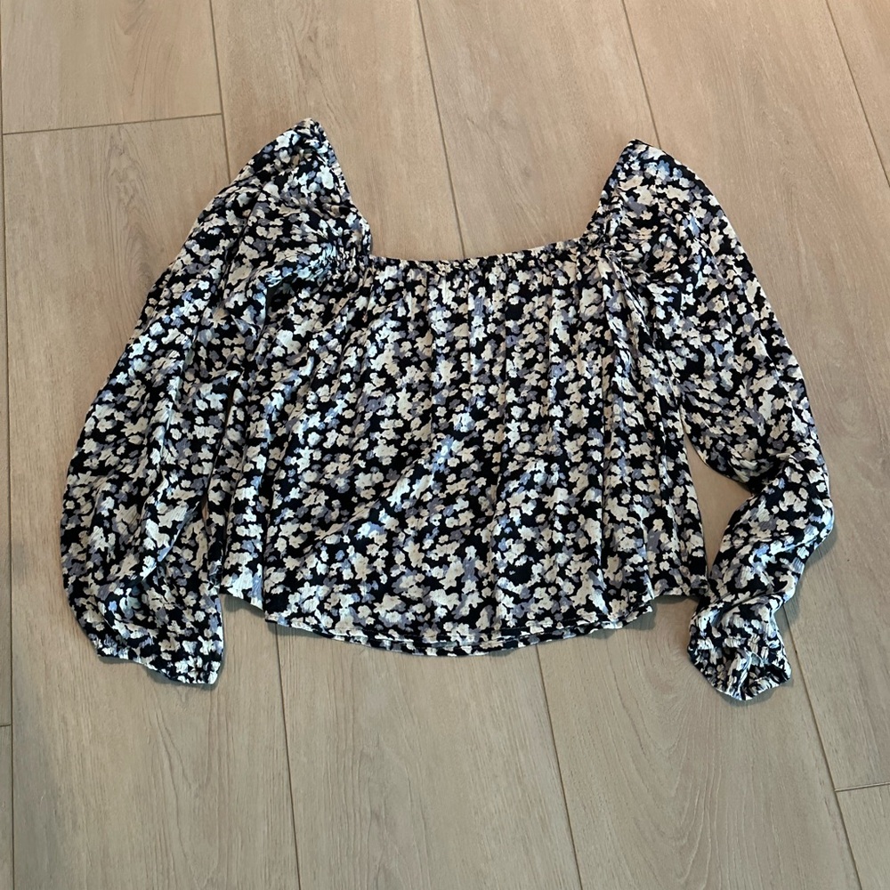 Billabong long sleeve floral off the shoulder top